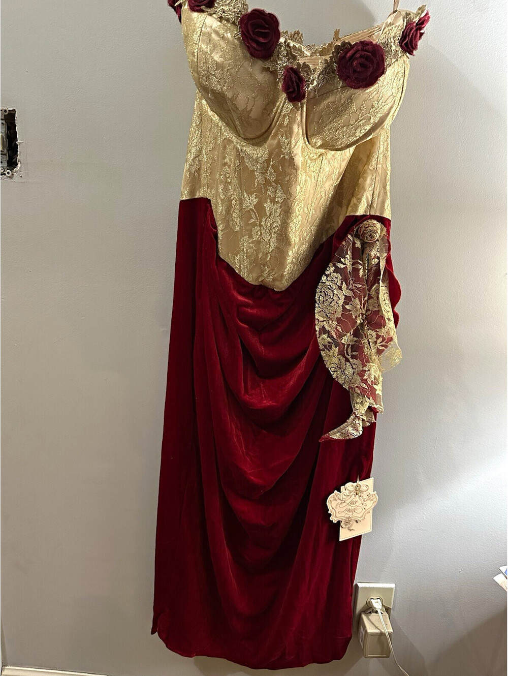 NWT LaceMade Wild Rosa in Spain Corset Dress Plus Size 3XL Red Velvet Gold Lace